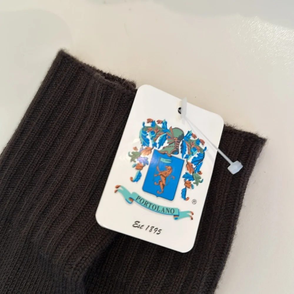 New PORTOLANO 100% Italian Merino Wool Gloves. One Size. Brown.